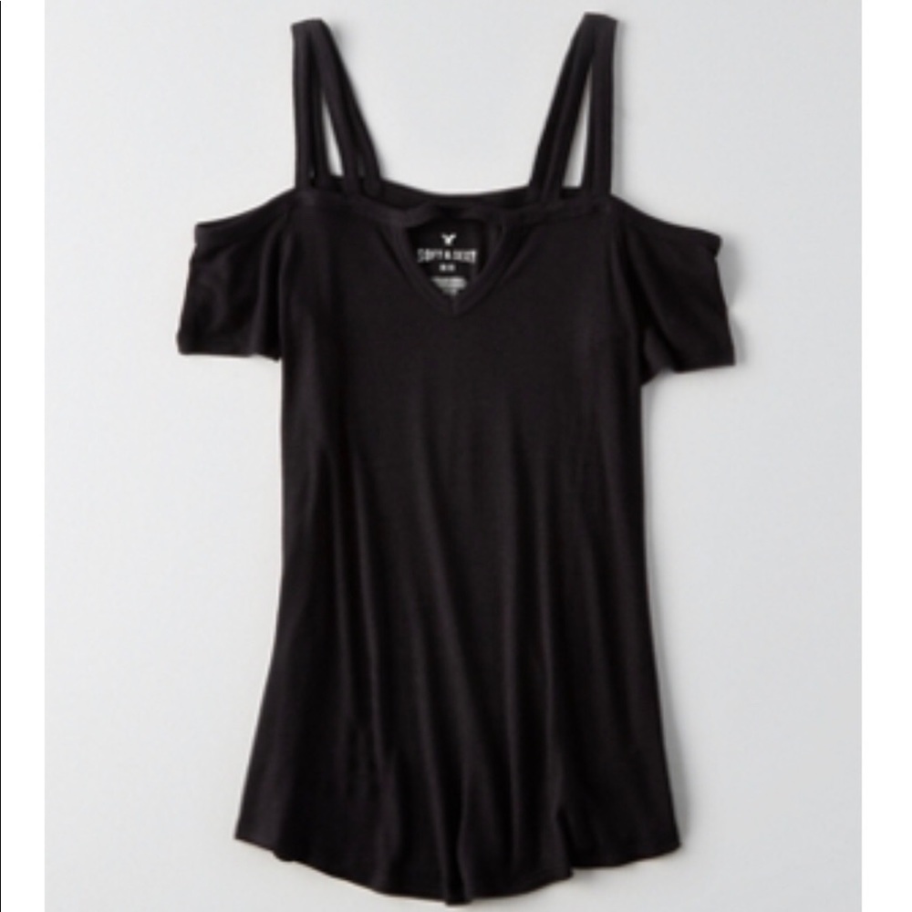 American Eagle Cold Shoulder Top
